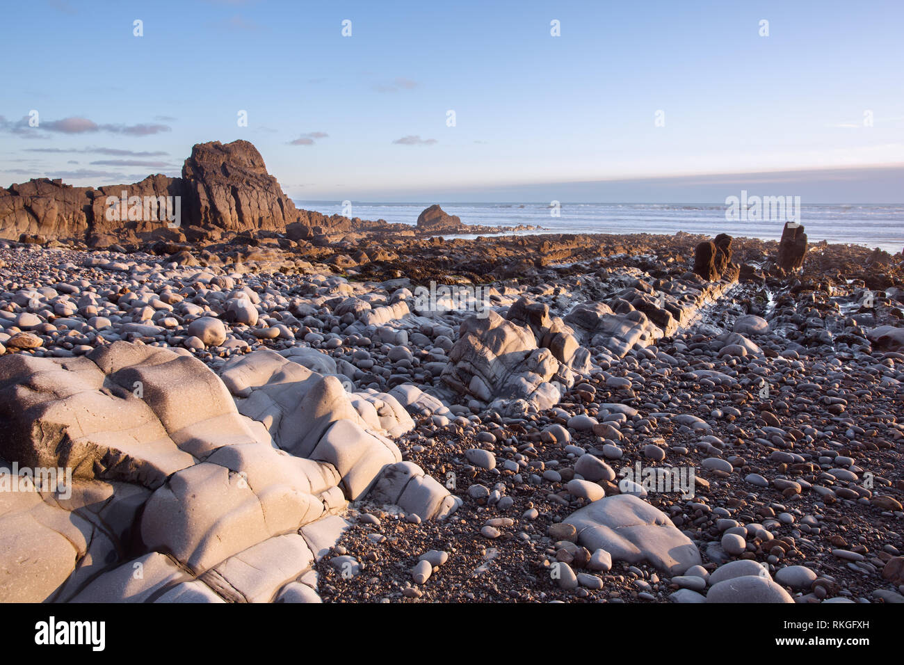 Sonnenuntergang Strand Sandymouth Cornwall Großbritannien Stockfoto