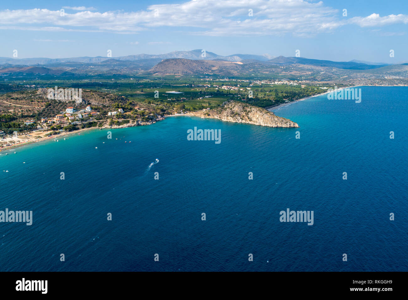 Ansicht von oben in Tolo entfernt oder "Psili Ammos" wird von den beliebtesten Urlaubsorten Argolida in Peloponnes, Griechenland Stockfoto