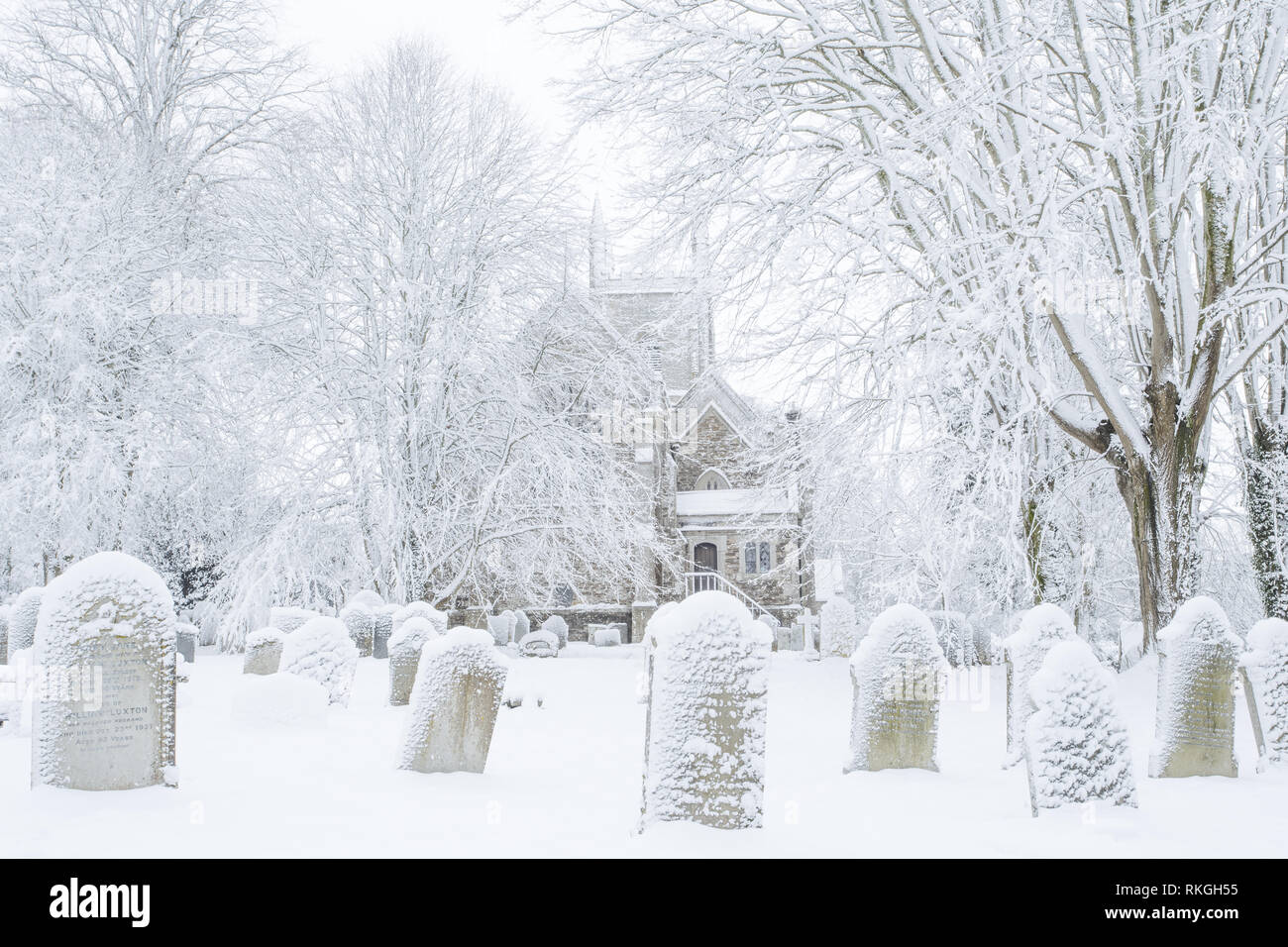 Okehampton Pfarrkirche im Winter Devon, Großbritannien Stockfoto
