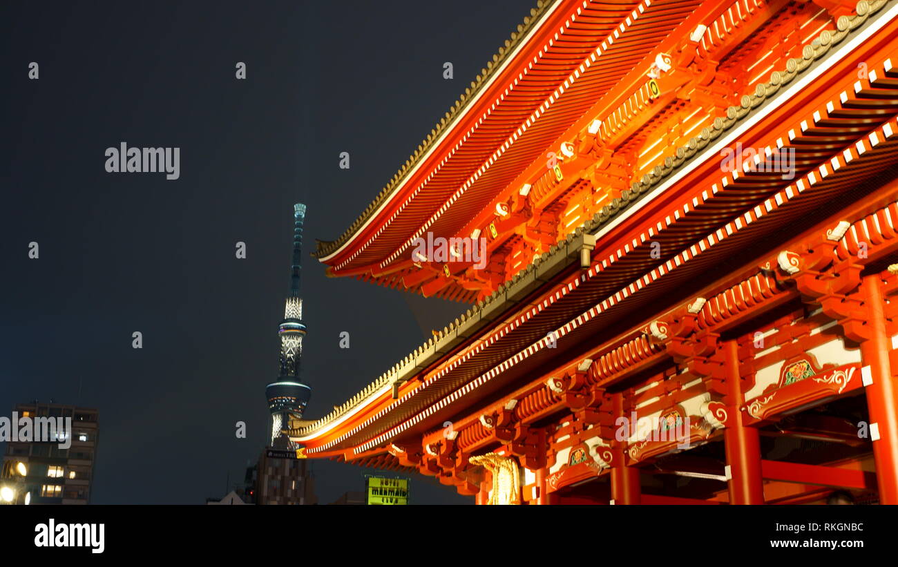 Senso-ji Tempel und Tokio Skytree. Tokio, Japan Stockfoto