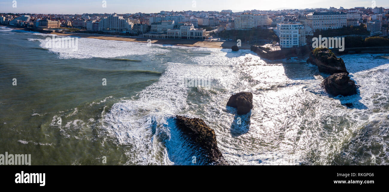 Biarritz Stadt und die berühmten Sandstrände, Miramar und La Grande Plage, Golf von Biskaya, Atlantikküste, Baskenland, Frankreich Stockfoto