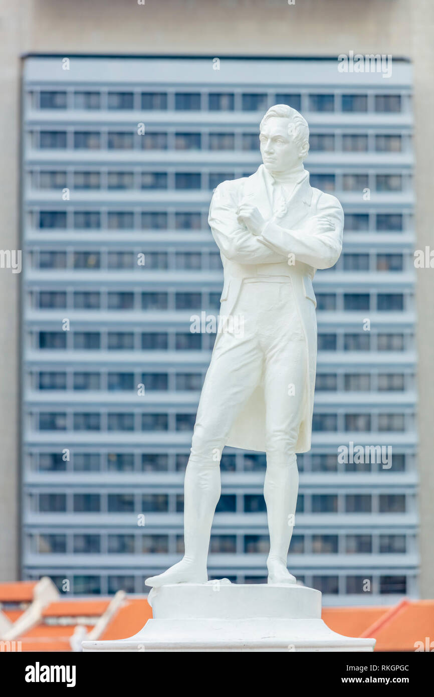 Singapur bicentennial Sir Stamford Raffles Statue in der Nähe von Boat Quay Raffles Place während des Tages Stockfoto