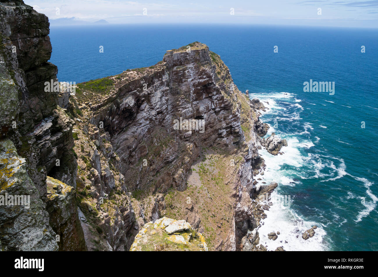 Luftaufnahme von steilen Klippen von Cape Point, das Kap der Guten Hoffnung, Südafrika Stockfoto