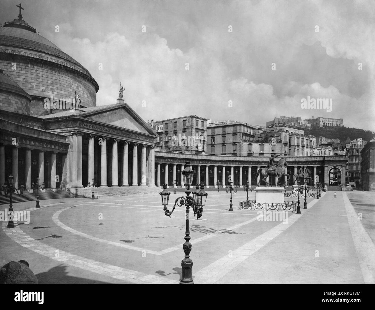Piazza Plebiscito, die Basilika von San Francesco Di Paola, Neapel, Kampanien, Italien 1910 Stockfoto
