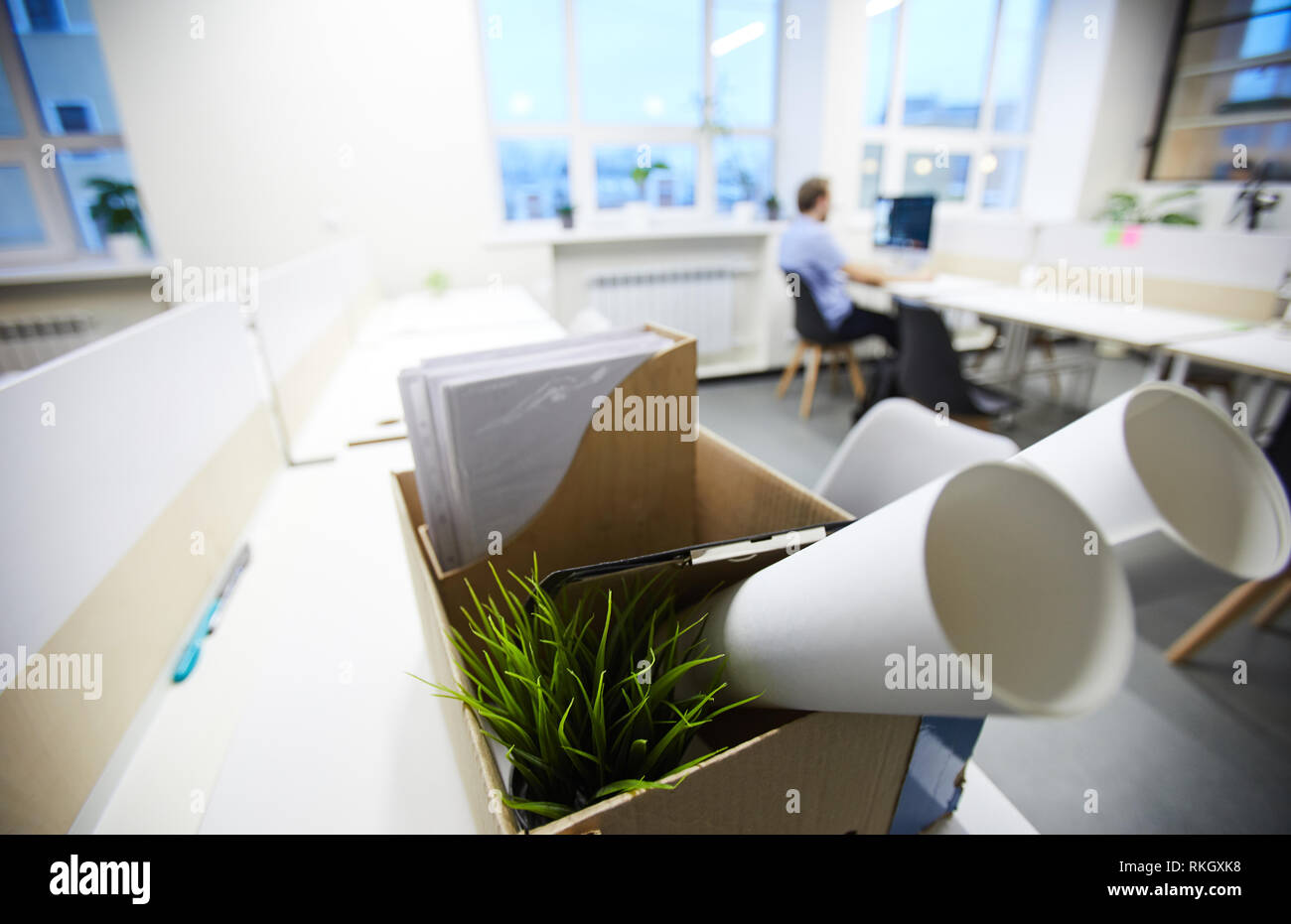 Box mit Office Material Stockfoto