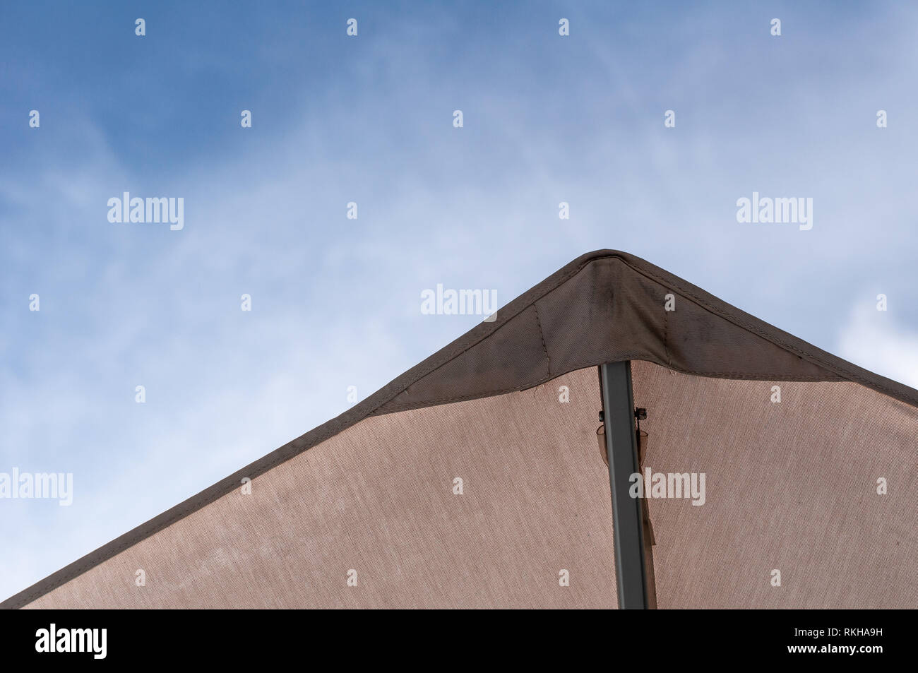 Eine andere Perspektive auf einen Sonnenschirm Stockfoto