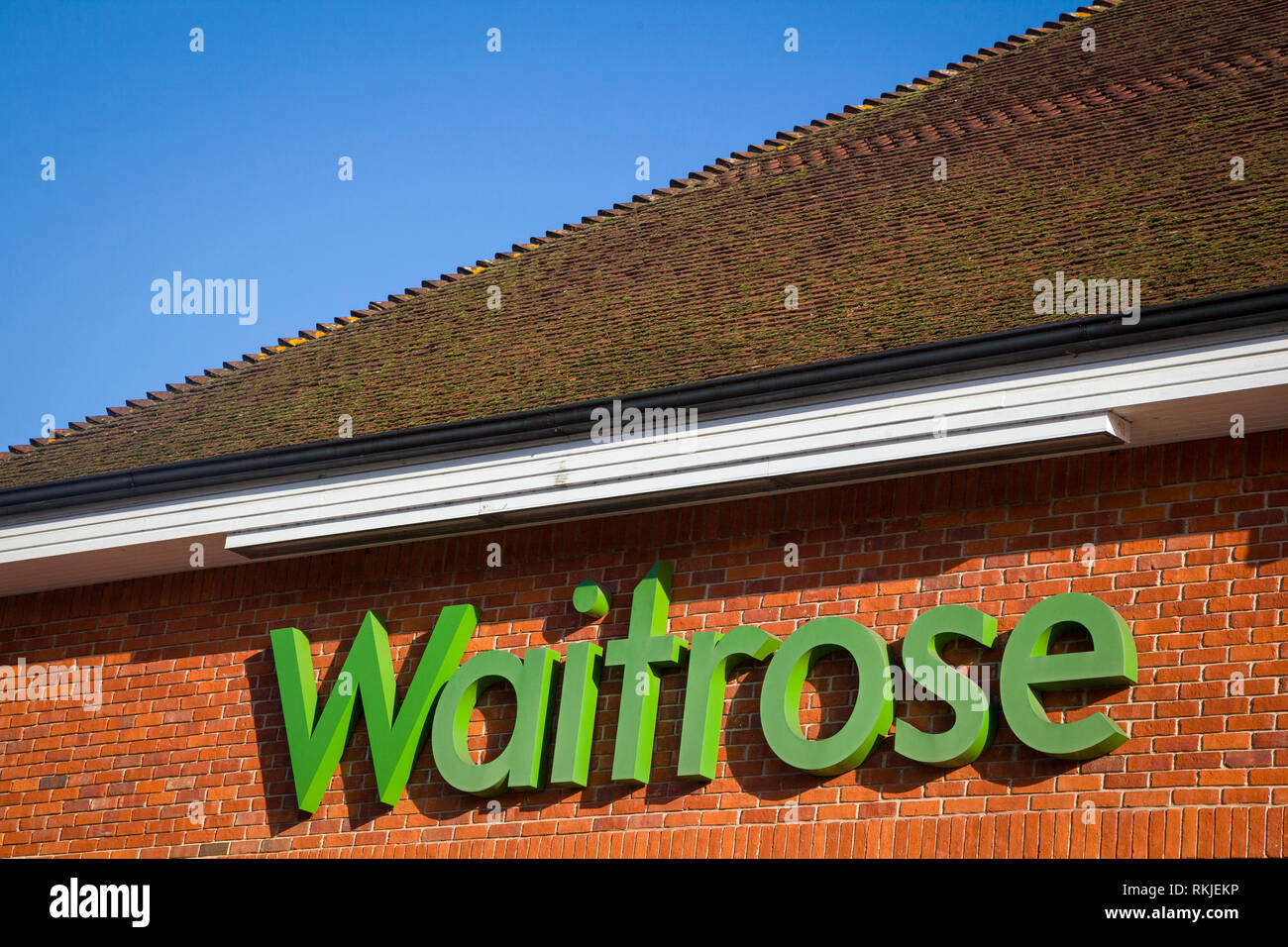Waitrose Supermarkt Logo auf shopfront in Henley-on-Thames, Oxfordshire. Stockfoto