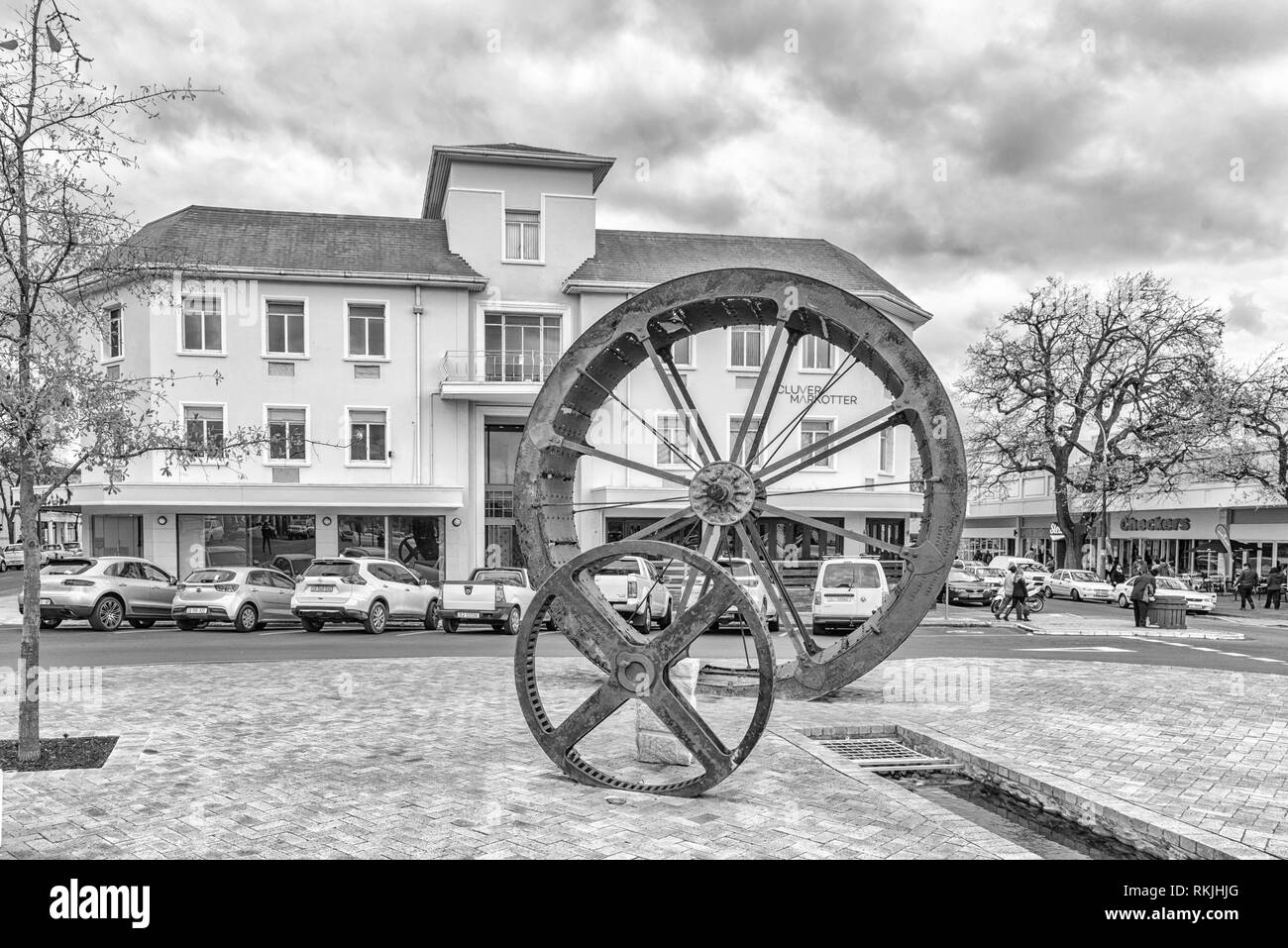 Stellenbosch, Südafrika, 16. August 2018: Die historische oberschlächtiges Wasserrad der Nieuwe Molen (Mühle) in Stellenbosch in der Western Cape Provinz. Stockfoto