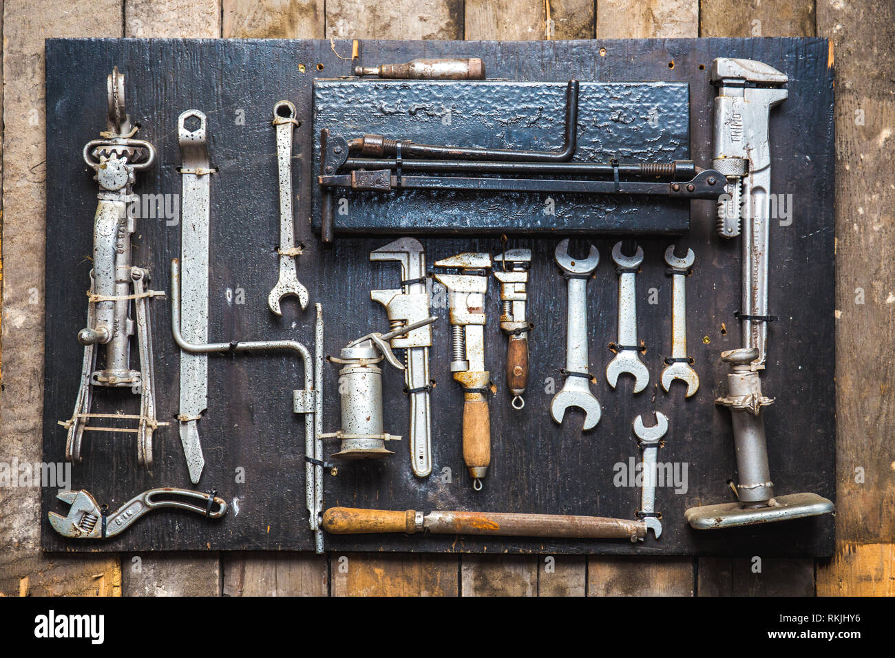 Alt, dreckig Satz Tools, Automechaniker, Ersatzteil Stockfoto