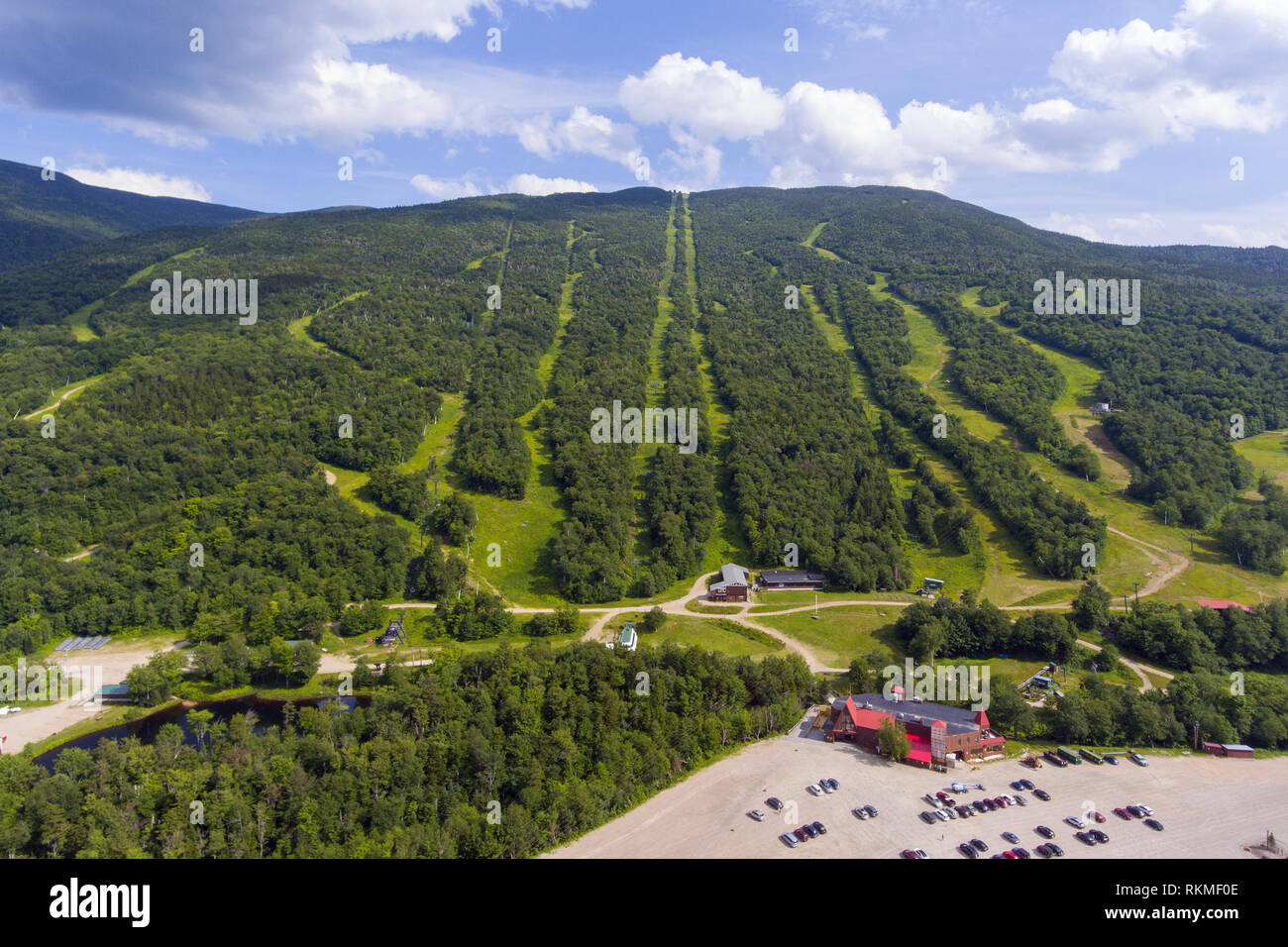 Wildcat Mountain Ski Area im Sommer in der Stadt von Pinkham Grants, New Hampshire, USA. Stockfoto