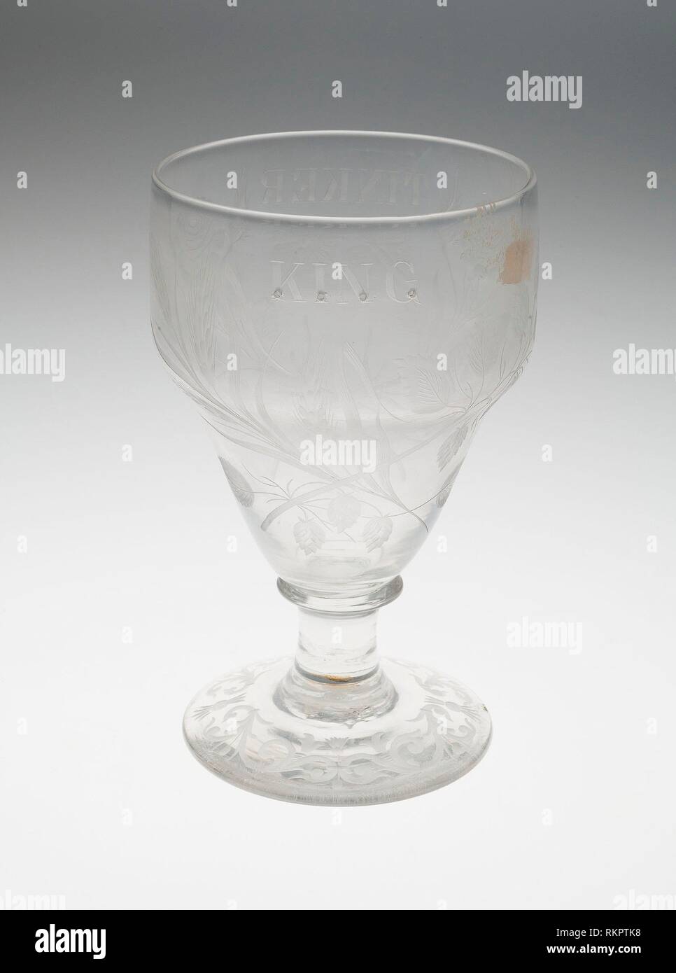 King's Glas - ca. 1750 - England - Herkunft: England, Datum: 1745 - 1755, Mittel: Glas, Abmessungen: 18,6 × 11,4 cm (7 5/16 x 4 1/2 in.) Stockfoto