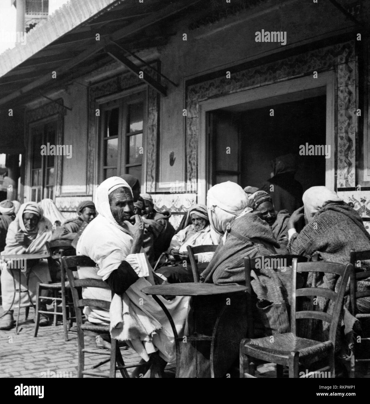 Arabischer Kaffee, Tunis, Tunesien, Afrika 1920 1930 Stockfoto
