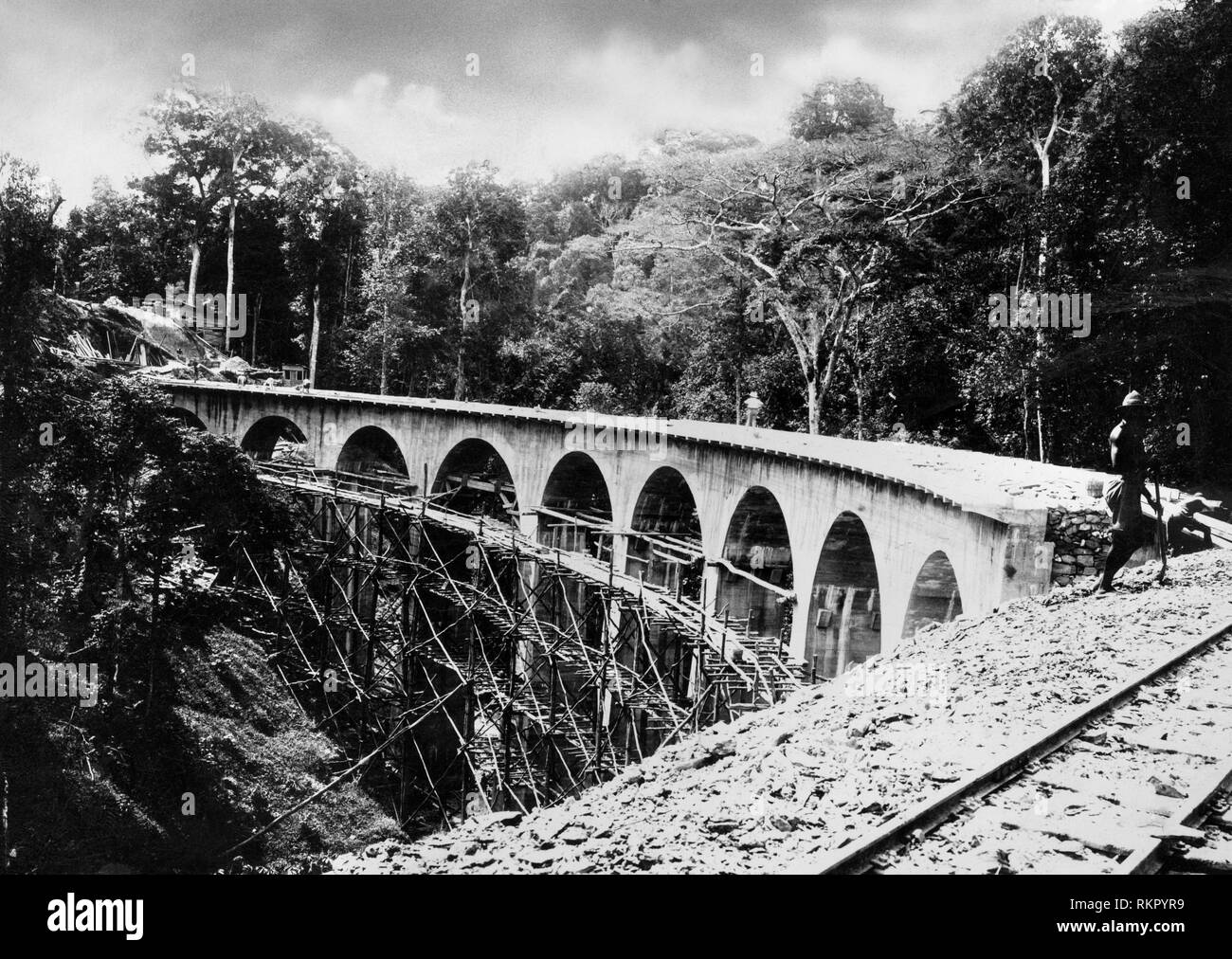 Afrika, Kongo Belgien, eine Brücke Baustelle während der Bau der Bahn Kongo - Ozean, 1923/24 Stockfoto