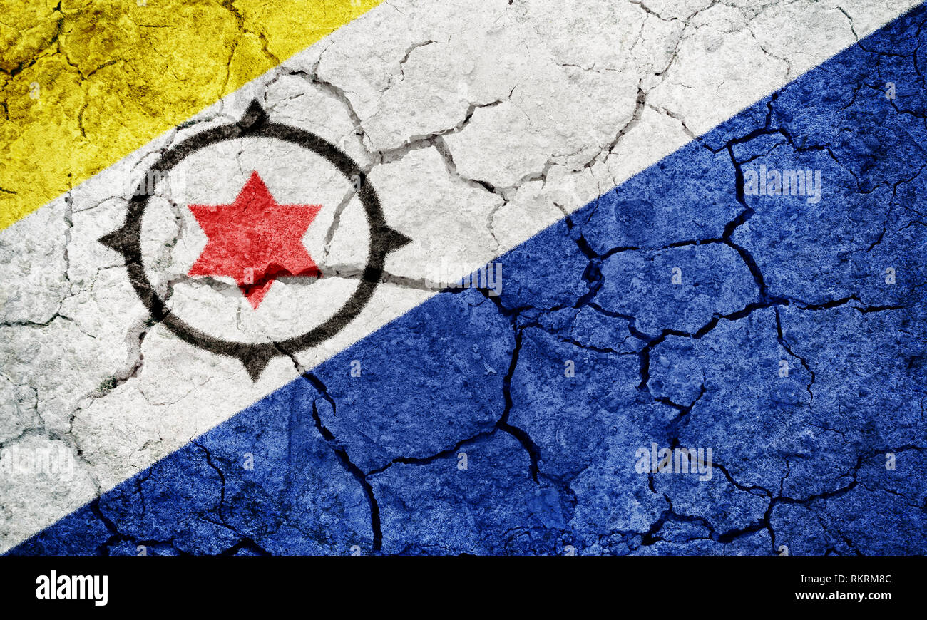 Öffentliche Einrichtung von Bonaire ist eine Insel und eine besondere Gemeinde der Niederlande, Fahne auf trockener Erde Boden Textur Hintergrund Stockfoto