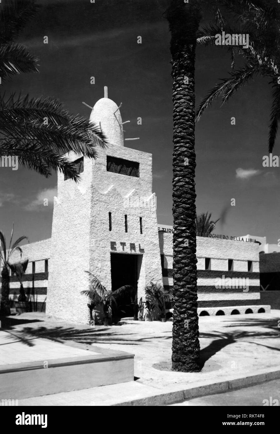 Afrika, Libyen, Tripolis, Fassade des Gebäudes Einheit von Tourismus und Hotel Branchen, 1936 Stockfoto