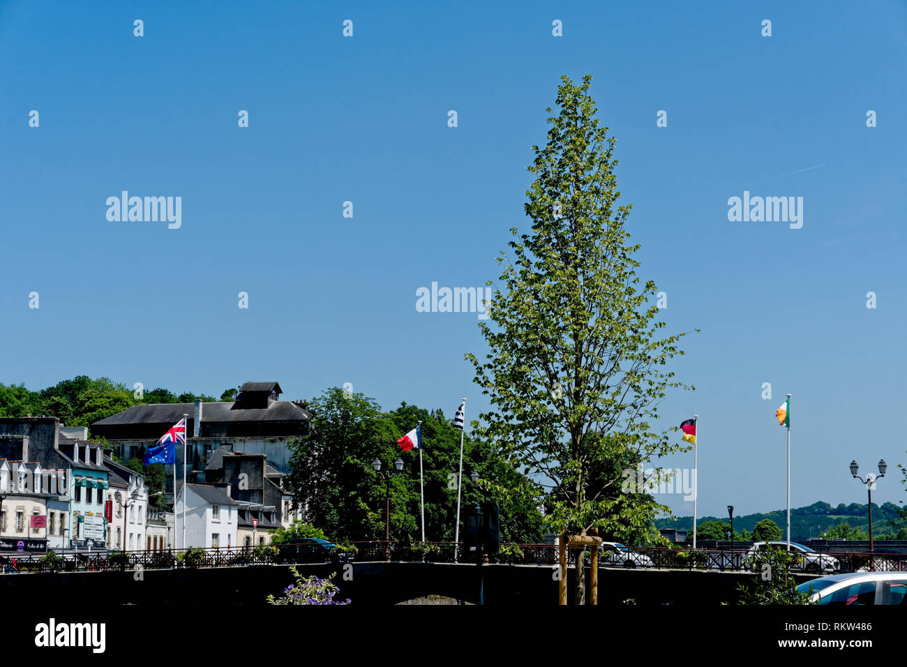 Chateaulin auf dem Canal Nantes Brest in der Bretagne, dem Markt der Stadt und berühmt für seine Vergangenheit Fischwirtschaft und lokalen Radrennen. Stockfoto