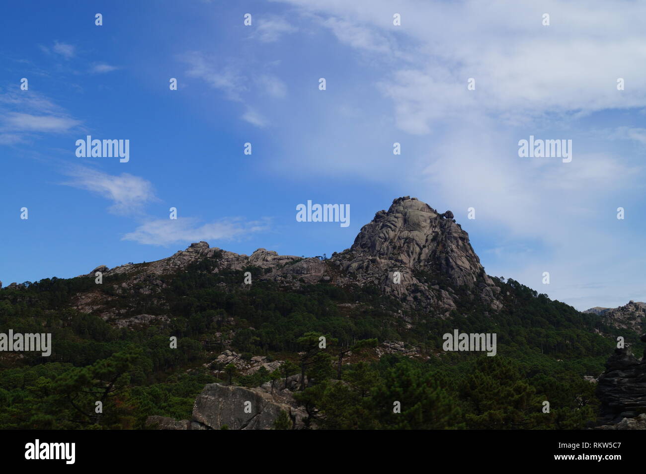 Tag Fahrt durch die Berge des schönen Korsika Stockfoto