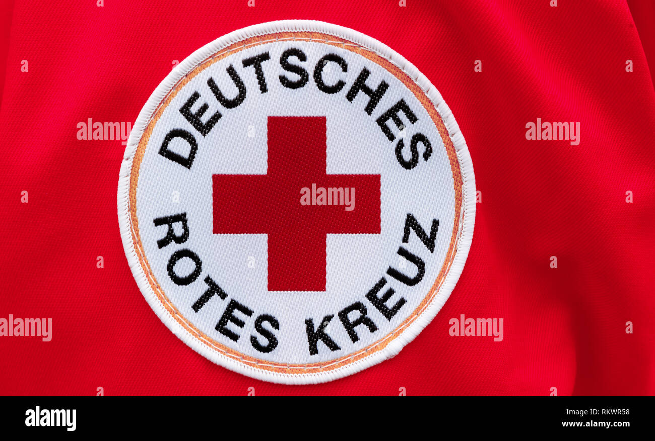 marke jacke mit rotem kreuz marke jacke mit rotem kreuz