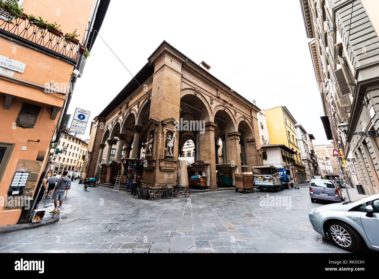 Florenz, Italien - 31 August, 2018: die Fassade des historischen Mercato del Porcellino in Florenz, italienische Stadt Architektur in Morgen Stockfoto