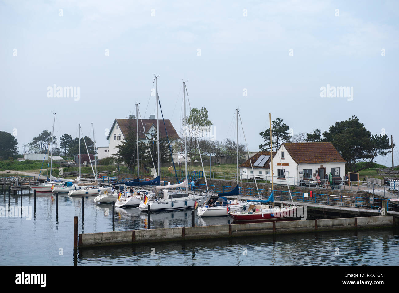 Jachthafen von Schleimünde mit einem kleinen Kiosk, Schlei, Kreis Schleswig-Flensburg, Schleswig-Holstein, Deutschland, Europa Stockfoto