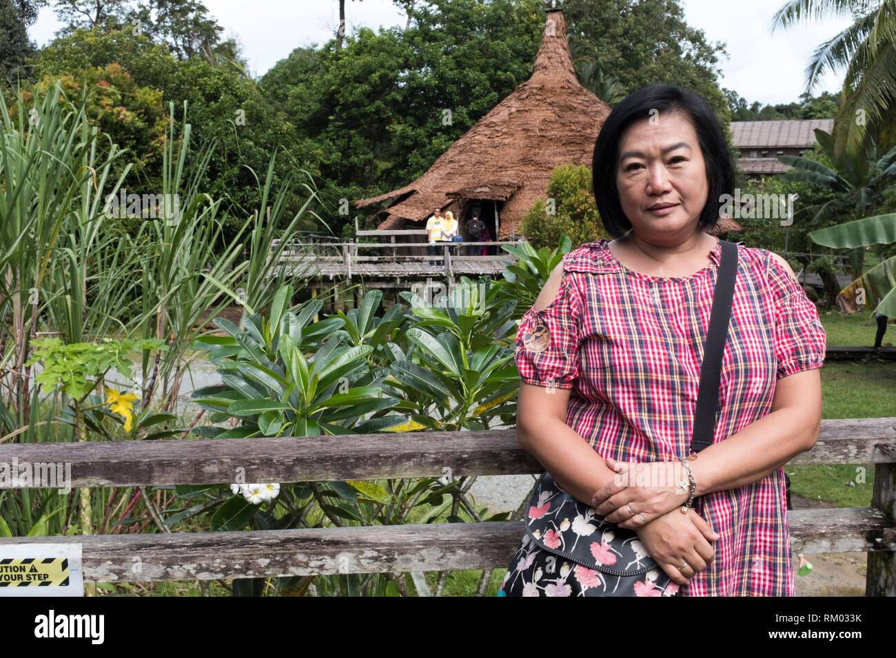 Porträt einer taiwanesischen Frau an Sarawak Cultural Village, Damai, Sarawak, Malaysia. Stockfoto