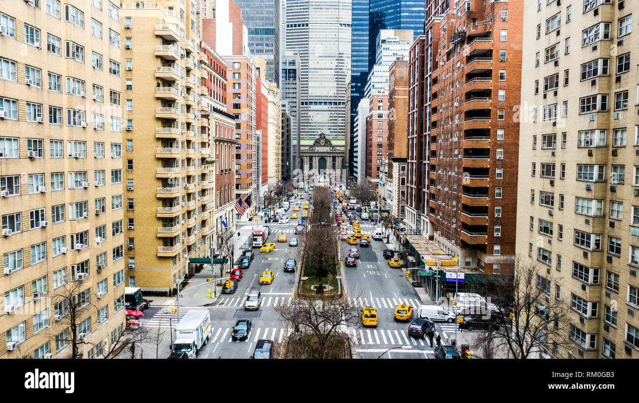Blick nach Norden zum Grand Central Terminal von der Park Avenue und 35th Street, Manhattan, New York City, NY, USA Stockfoto