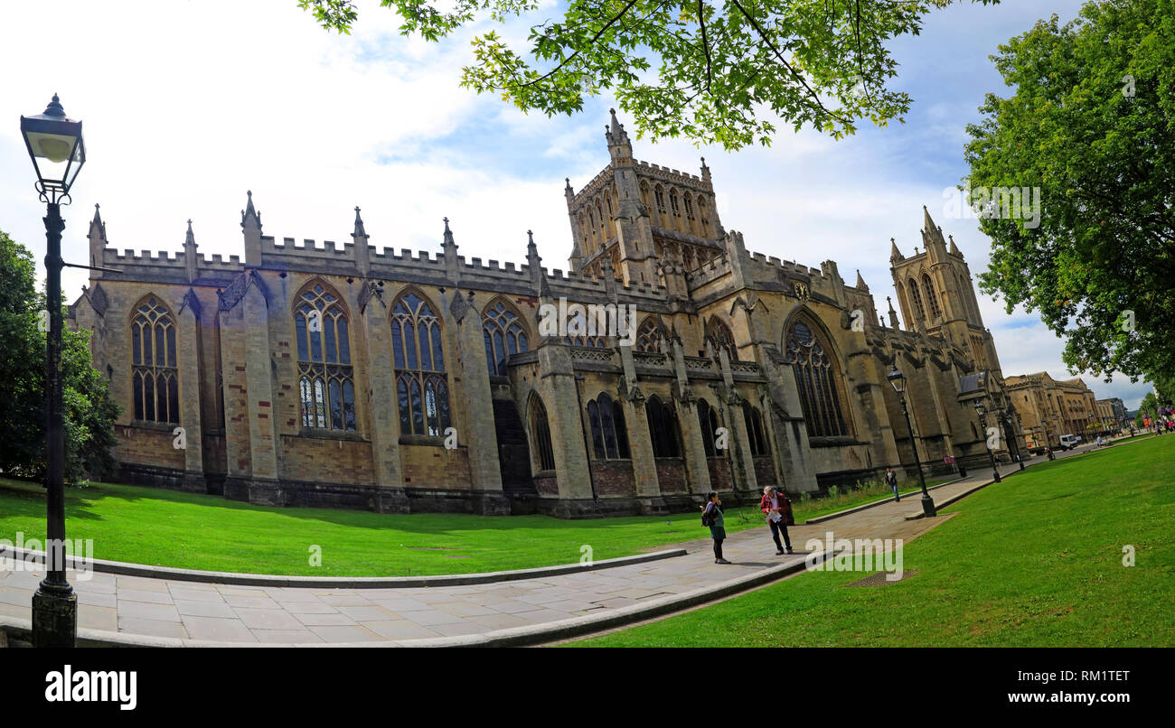 Kathedrale von Bristol Panorama, die Kathedrale der heiligen und ungeteilten Dreifaltigkeit, College Green, Bristol, BS1 5TJ Stockfoto