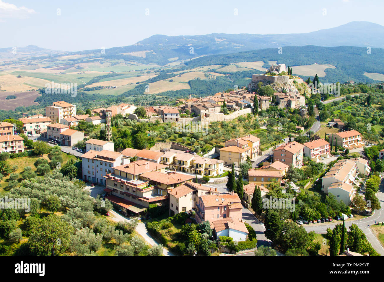 Rocca d'Orcia Luftaufnahme, toskanischen Stadt, Italien. Italienische Landschaft Stockfoto