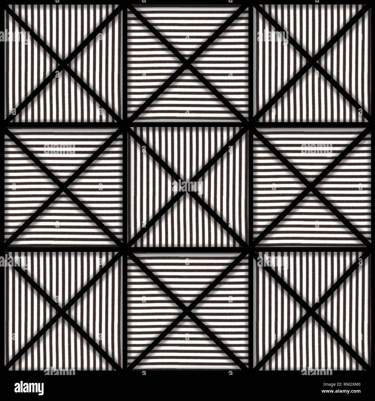 Schwarz und Weiß, 9 Quadrate mit direkten Linien bilden größere Platz mit 3D-Optik auf der Basis von Stoff Design mit schwarzen Linien auf weissem Hintergrund und triangl Stockfoto