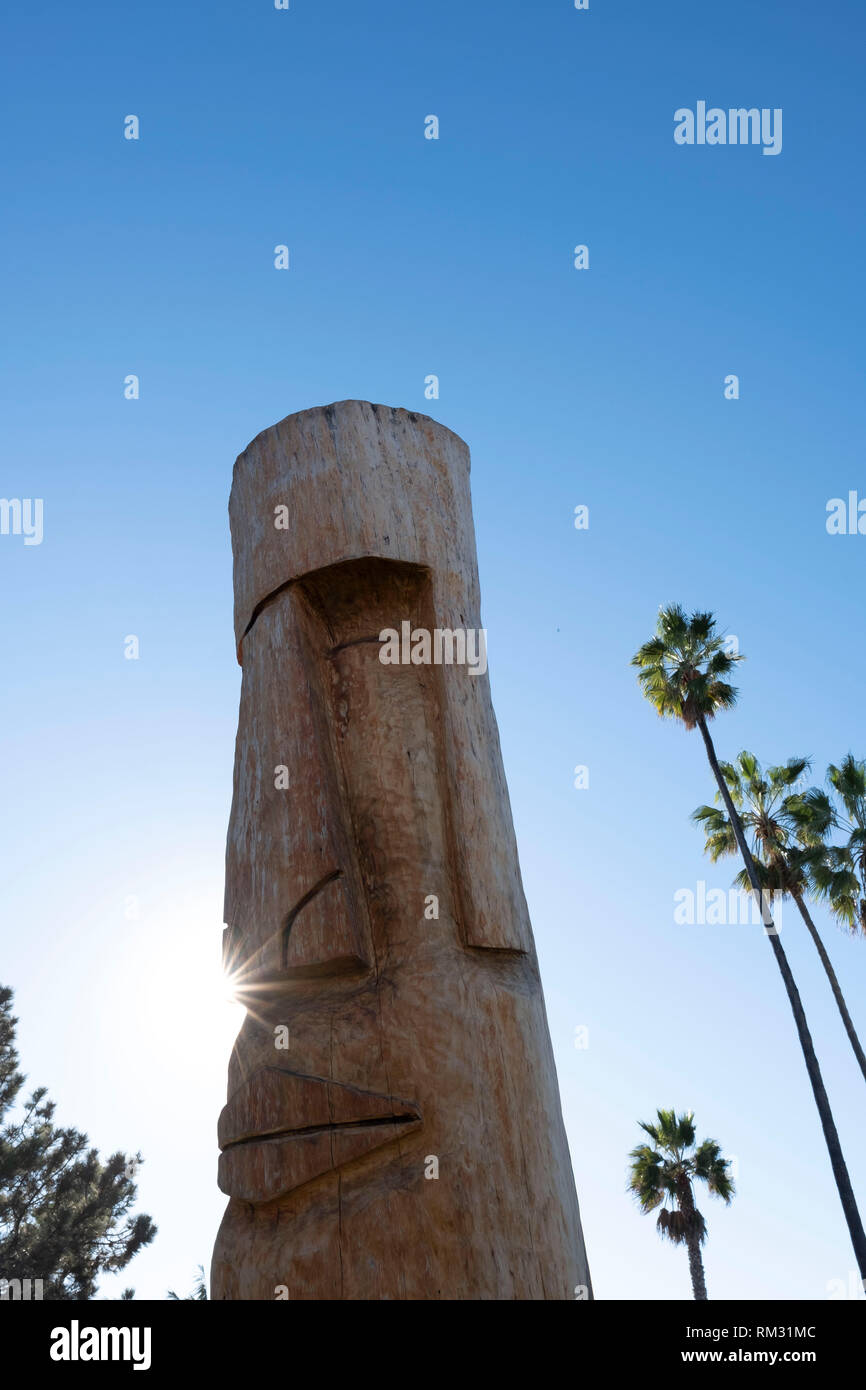 Tiki Statue in Encinitas California surf Zielort Stockfoto