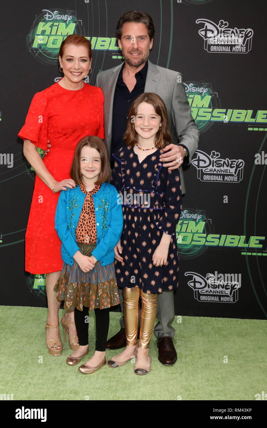 Los Angeles, CA, USA. 12 Feb, 2019. LOS ANGELES - Feb 12: Alyson Hannigan, Keeva Jane Denisof, Satyana Marie Denisof Alexis Denisof auf die ''Kim Possible'' Premiere Screening im TV Akademie am Februar 12, 2019 in Los Angeles, CA Credit: Kay Blake/ZUMA Draht/Alamy leben Nachrichten Stockfoto