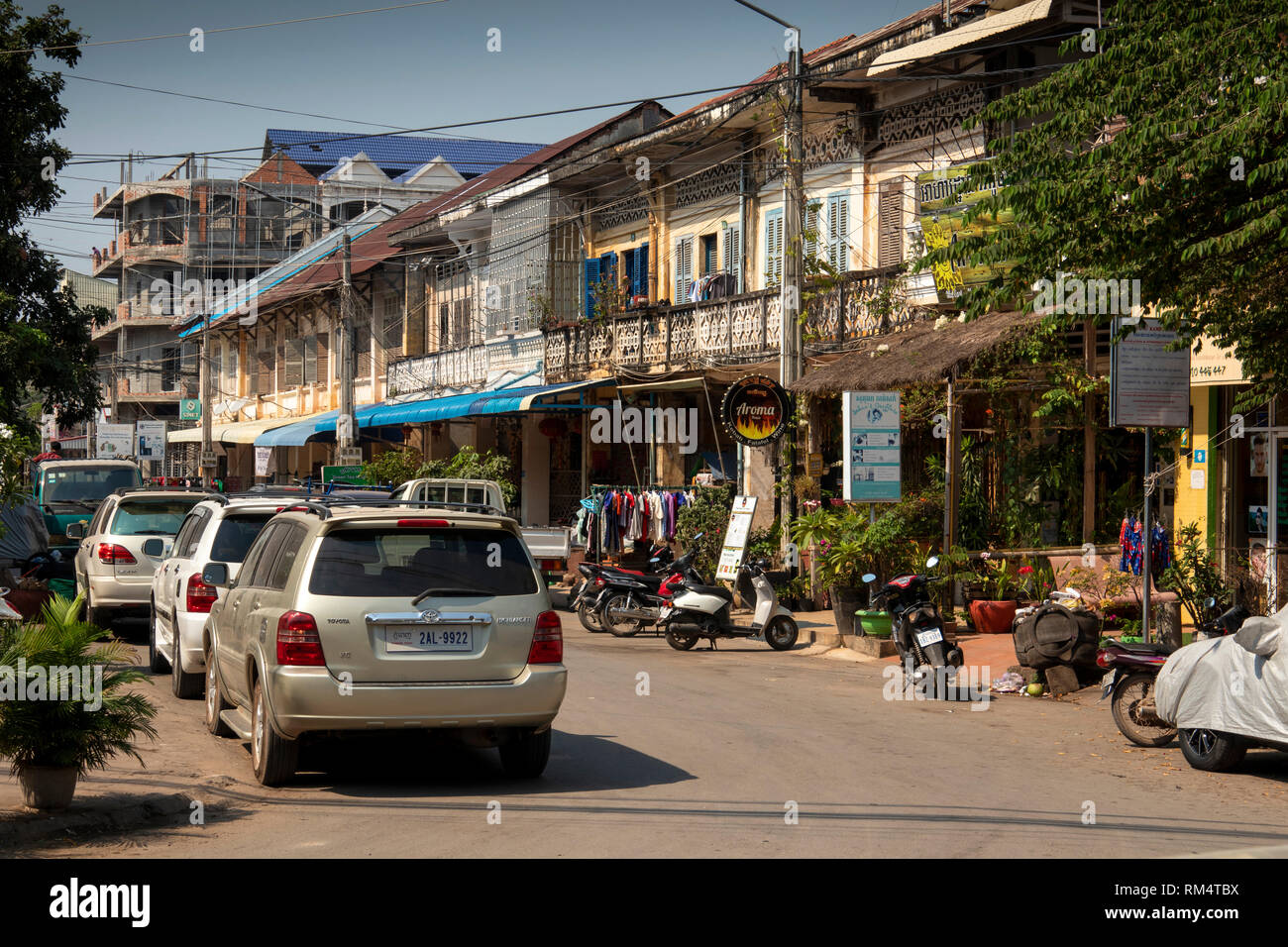 Kambodscha, Kampot Kampot Provinz, Stadt, Alten Markt, Street 722, Aroma Haus Café in französischer Sprache Geschäftshäuser Stockfoto