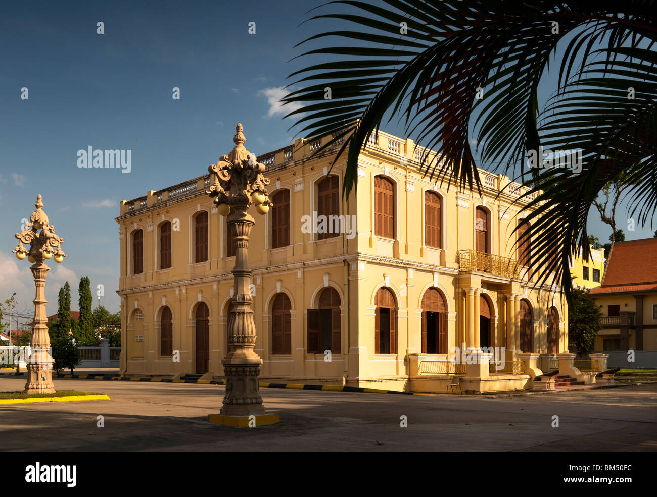 Kambodscha, Kampot Province, Kampot, Riverside Road, Kampot Museum im ehemaligen französischen Governor's Mansion Stockfoto