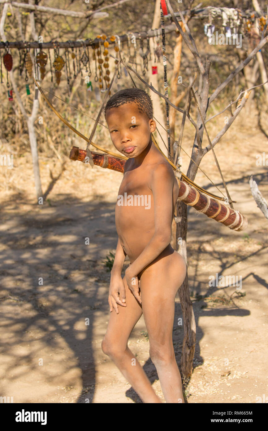 Porträt eines Bushman Kind. In Namibia fotografiert. Stockfoto