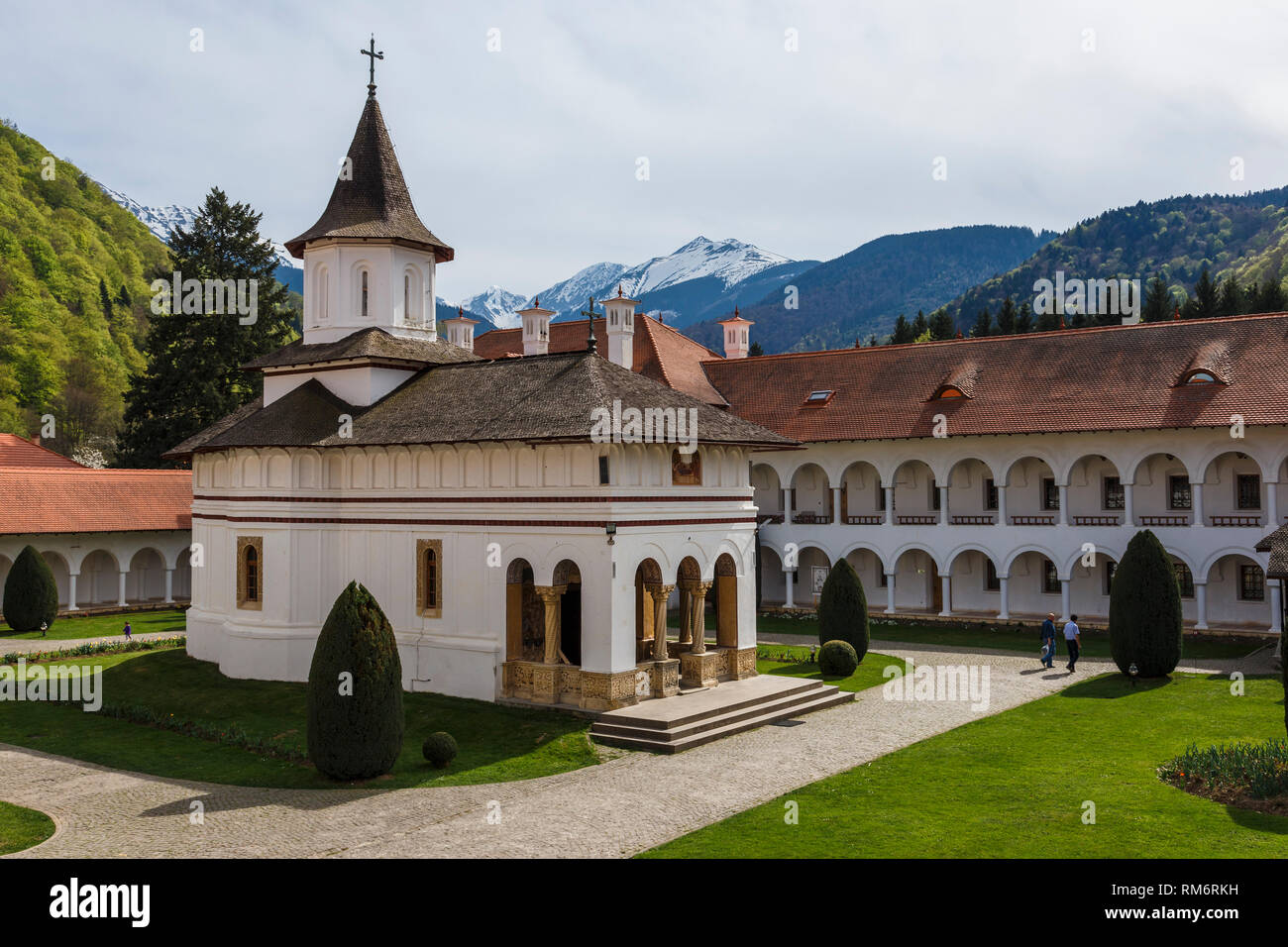 Orthodoxe Kloster Aus Rumanien Im Dorf Sambata De Sus Brasov County Stockfotografie Alamy