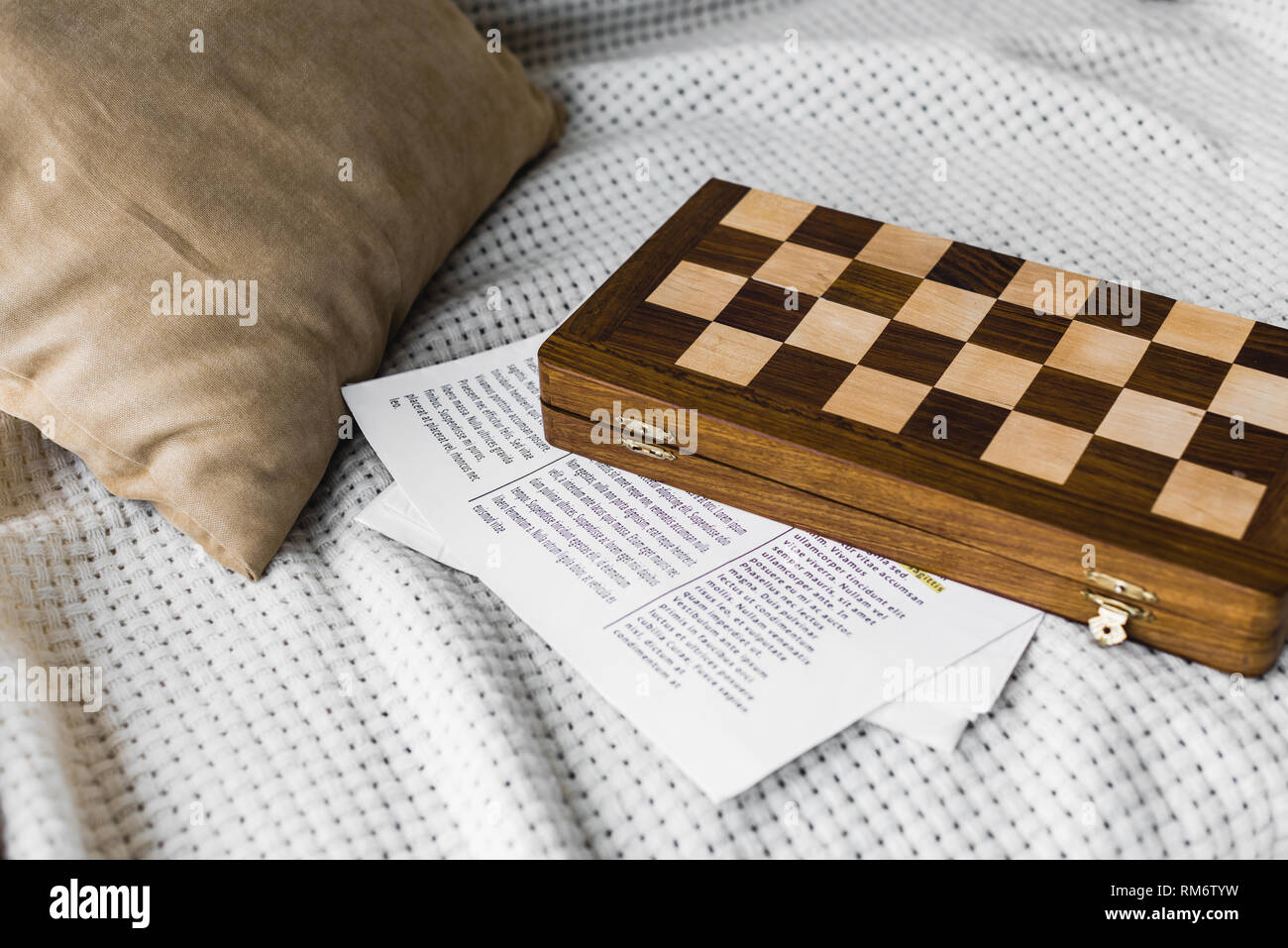 Brettspiel Aus Holz Stockfotos und bilder Kaufen Alamy