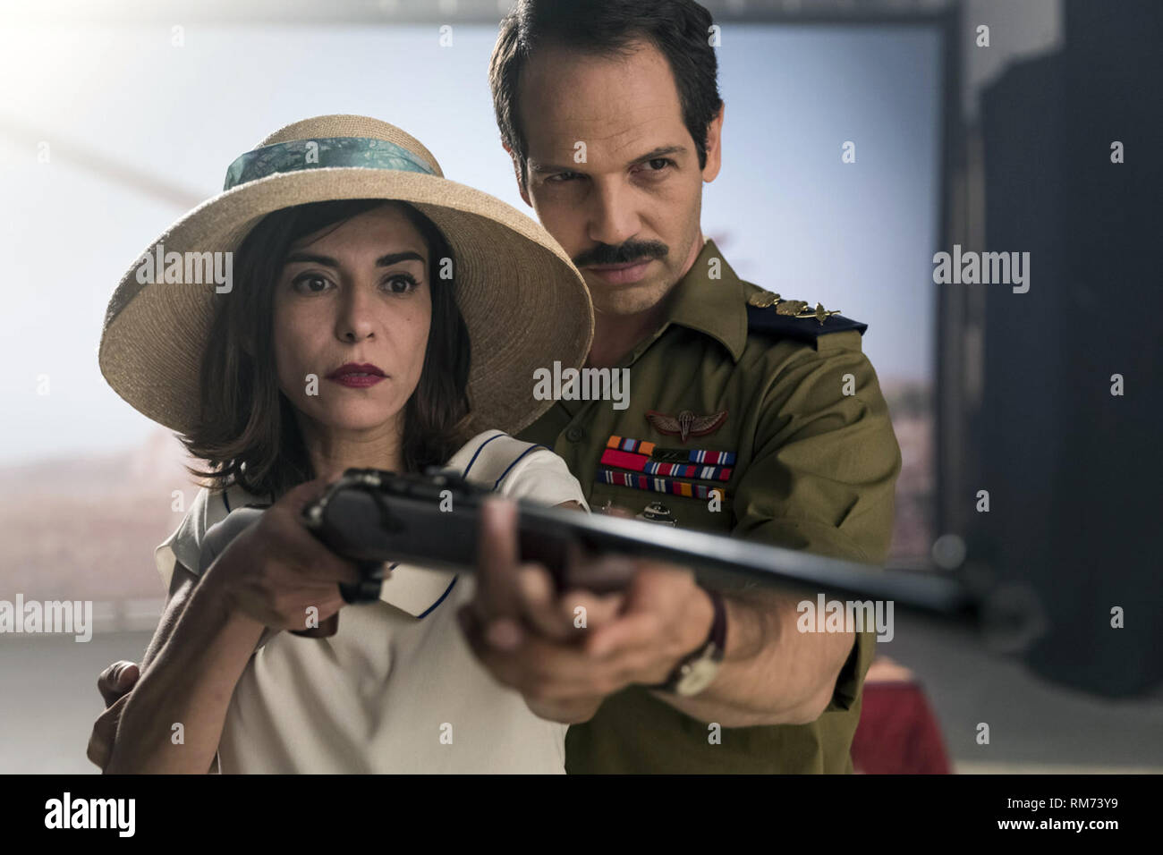 Tel Aviv in Feuer ist ein 2018 Film unter der Regie von Sameh Zoabi. Dieses Foto ist nur für den redaktionellen Gebrauch bestimmt und unterliegen dem Copyright der Film Company und/oder der bezeichneten Fotograf durch den Film oder die Produktion Firma zugewiesen. Stockfoto