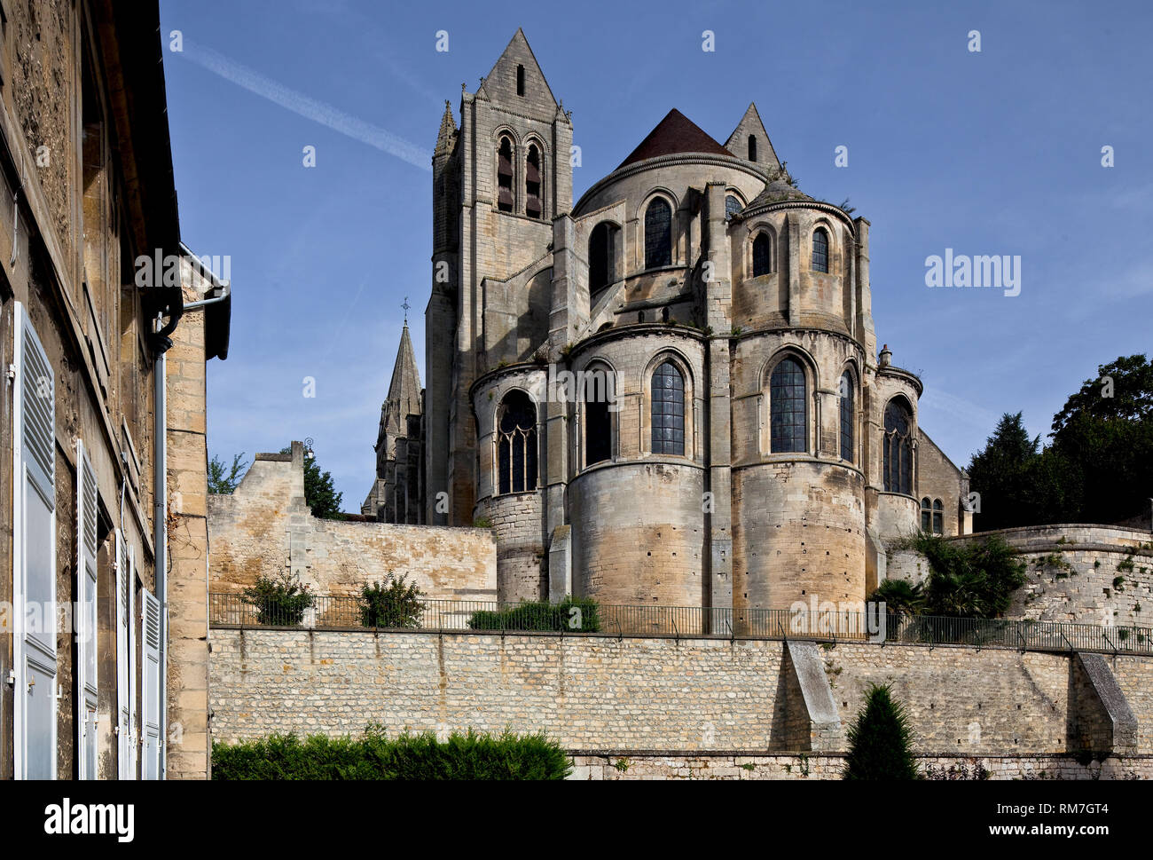 Frankr ële-de-France St-Leu-d" esserent Abbatiale St-Nicolas 65736 Ansicht von SŸd-SŸd-Ost Stockfoto