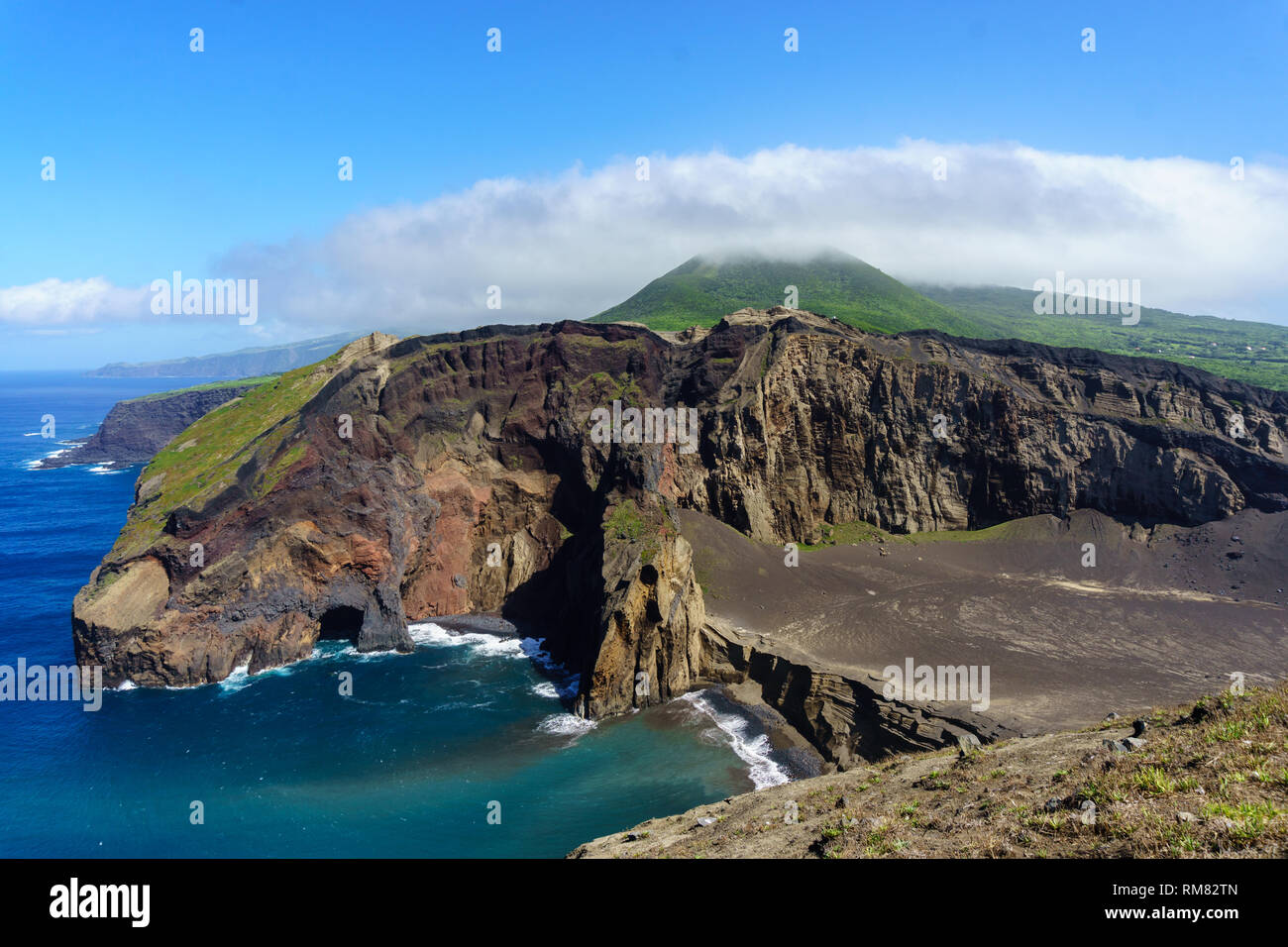 Vulkangebiet auf Faial Azoren Stockfoto