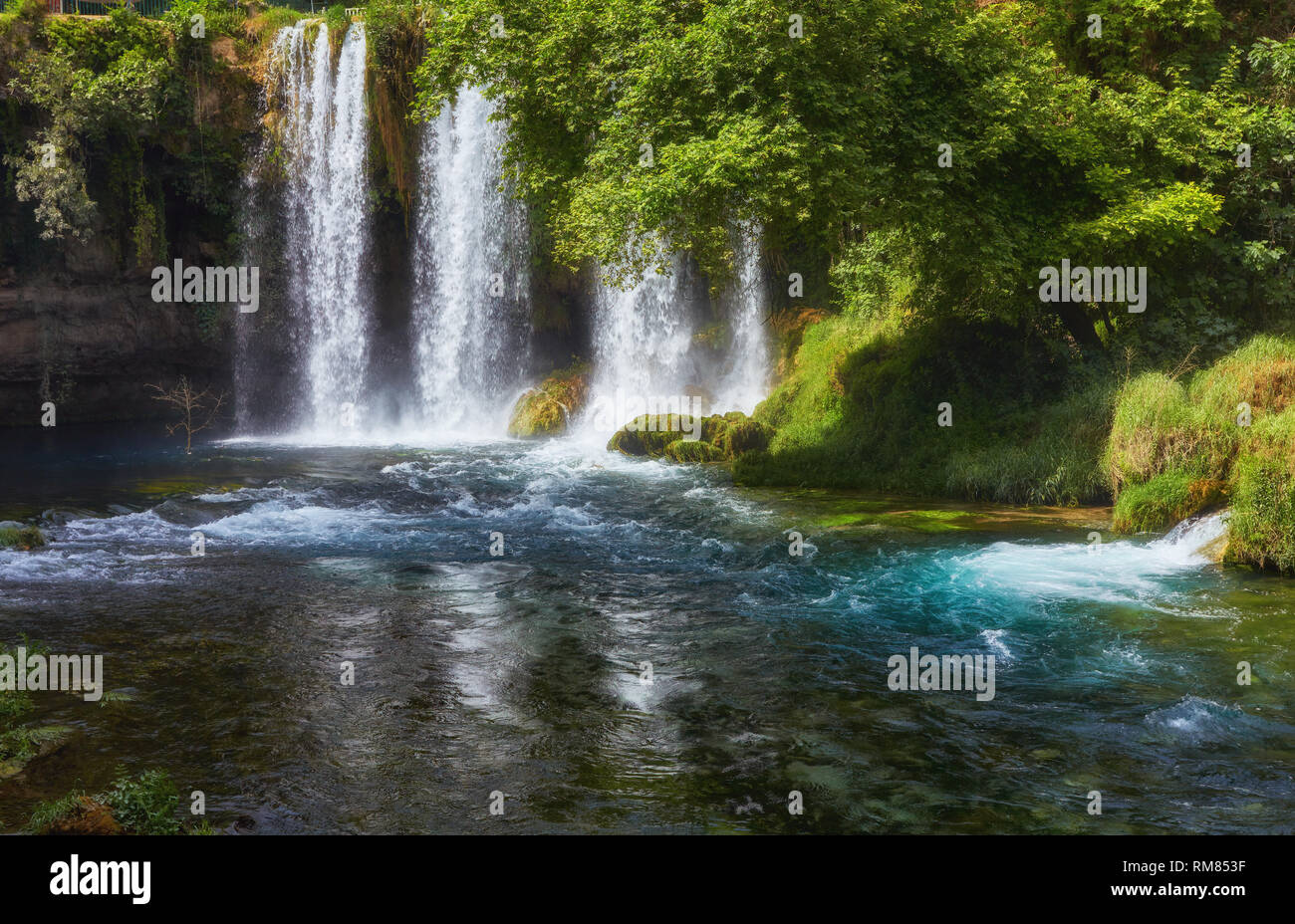 Blick auf den Wasserfall obere Duden in der Stadt Antalya, Türkei Stockfoto
