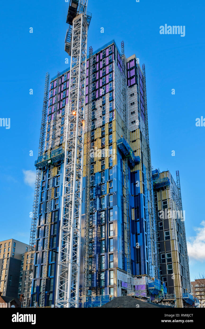 LONDON NORTH ACTON BAU NEUER STUDENT ACCOMODATION BLOCK in der Nähe der U-BAHN STATION Stockfoto