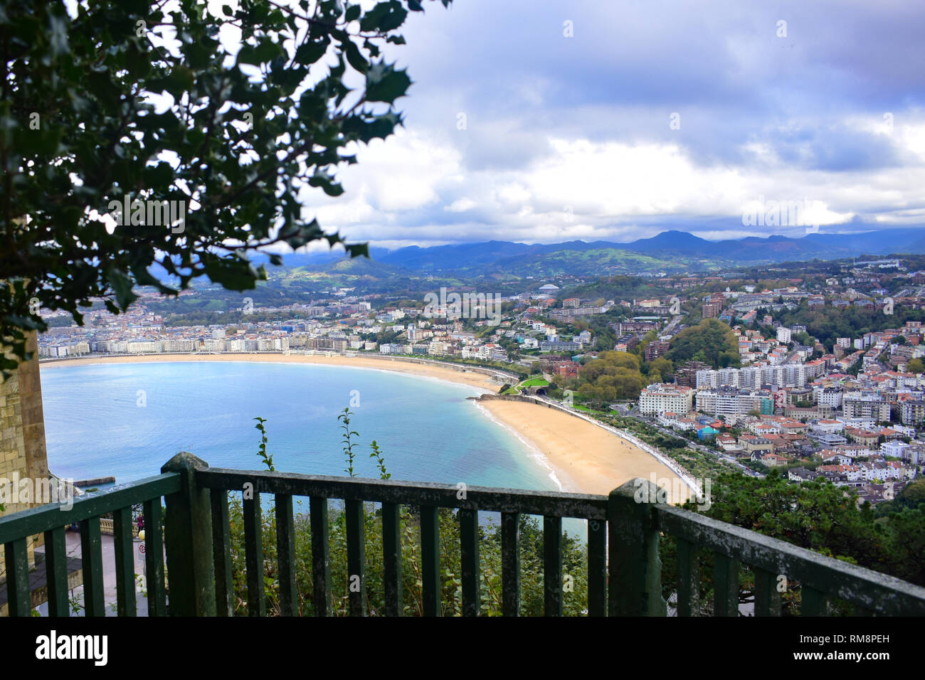 Blick auf den Strand La Concha in San Sebastian, Donostia von Monte Igeldo. Landschaft Stockfoto