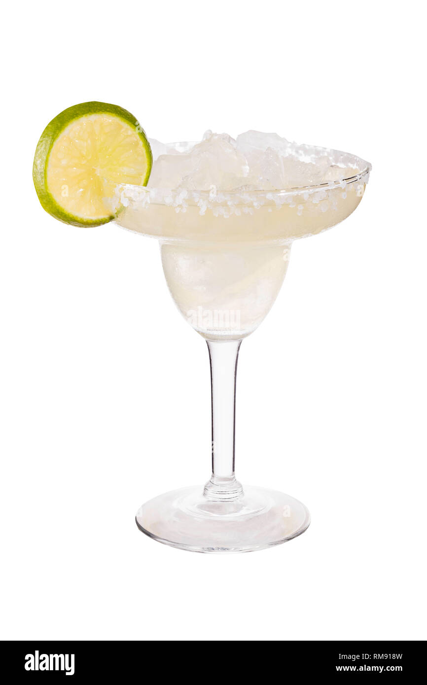 Erfrischende Tequila Margarita Cocktail auf Weiß mit einen Freistellungspfad Stockfoto