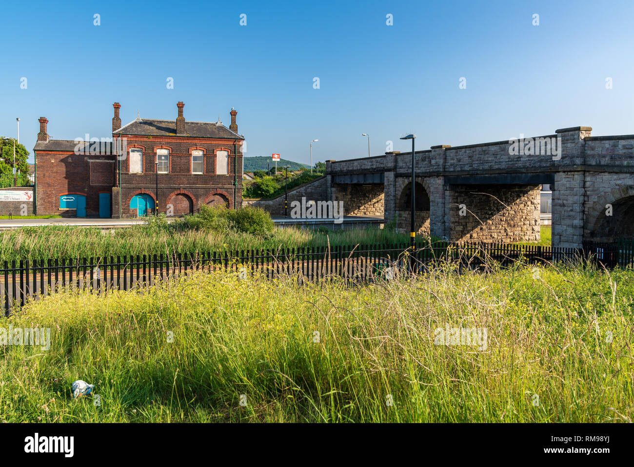 Abergele, Conwy, Clwyd, Wales, Großbritannien - Juni 07, 2018, die abegele & Pensarn Bahnhof Stockfoto