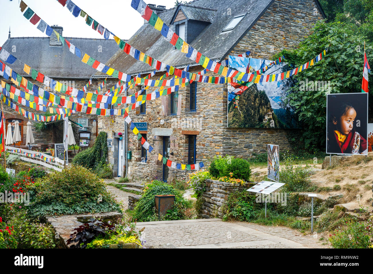 Frankreich, Morbihan, La Gacilly, Festival der Photo La Gacilly 2018, outdoor Fotografie Ausstellung, hier Bilder von Matthieu Ricard // Frankreich, Morbihan (56 Stockfoto