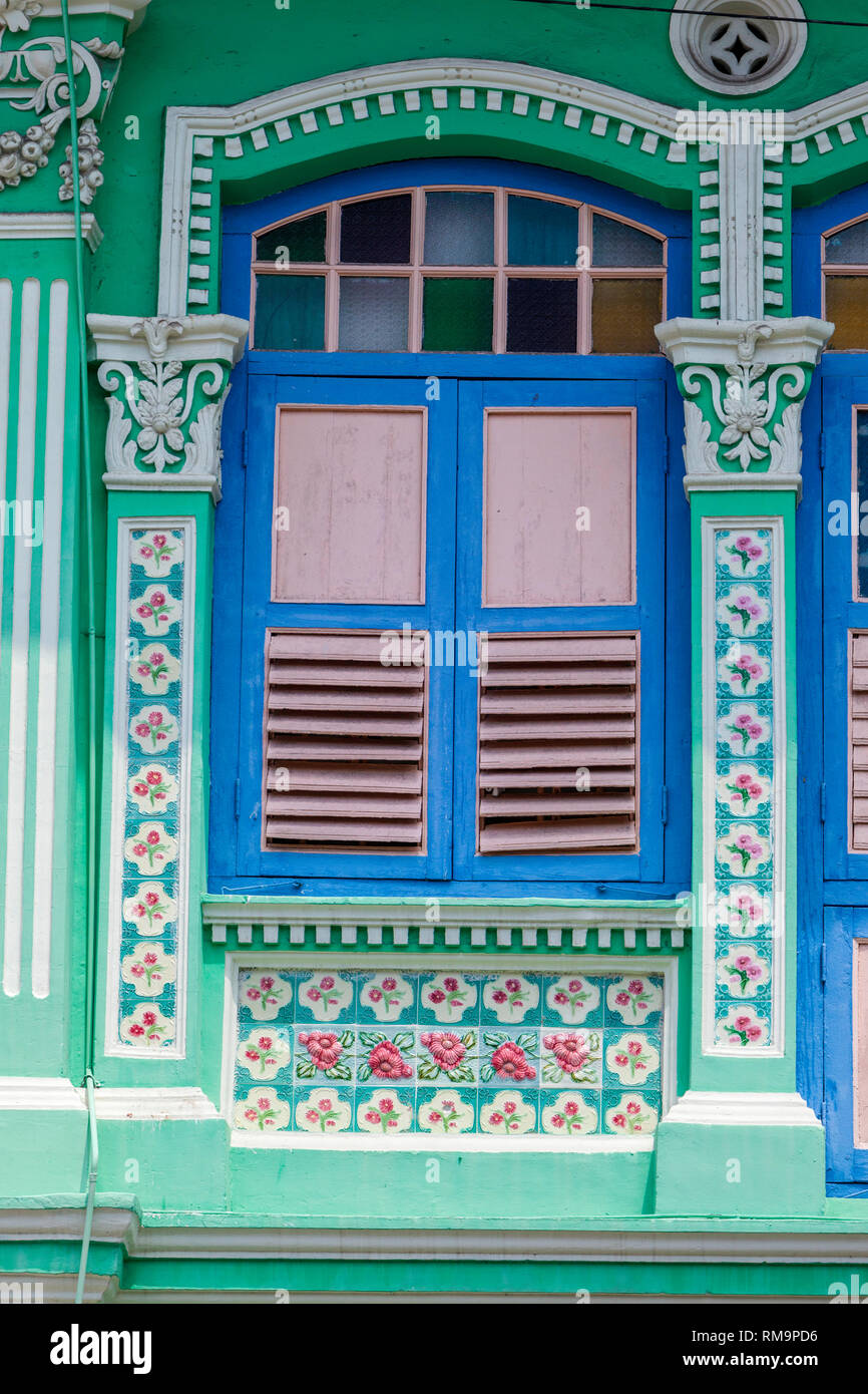 Singapur Koon Seng Road, Joo Chiat Bezirk Shop Haus Fenster Dekoration. Stockfoto