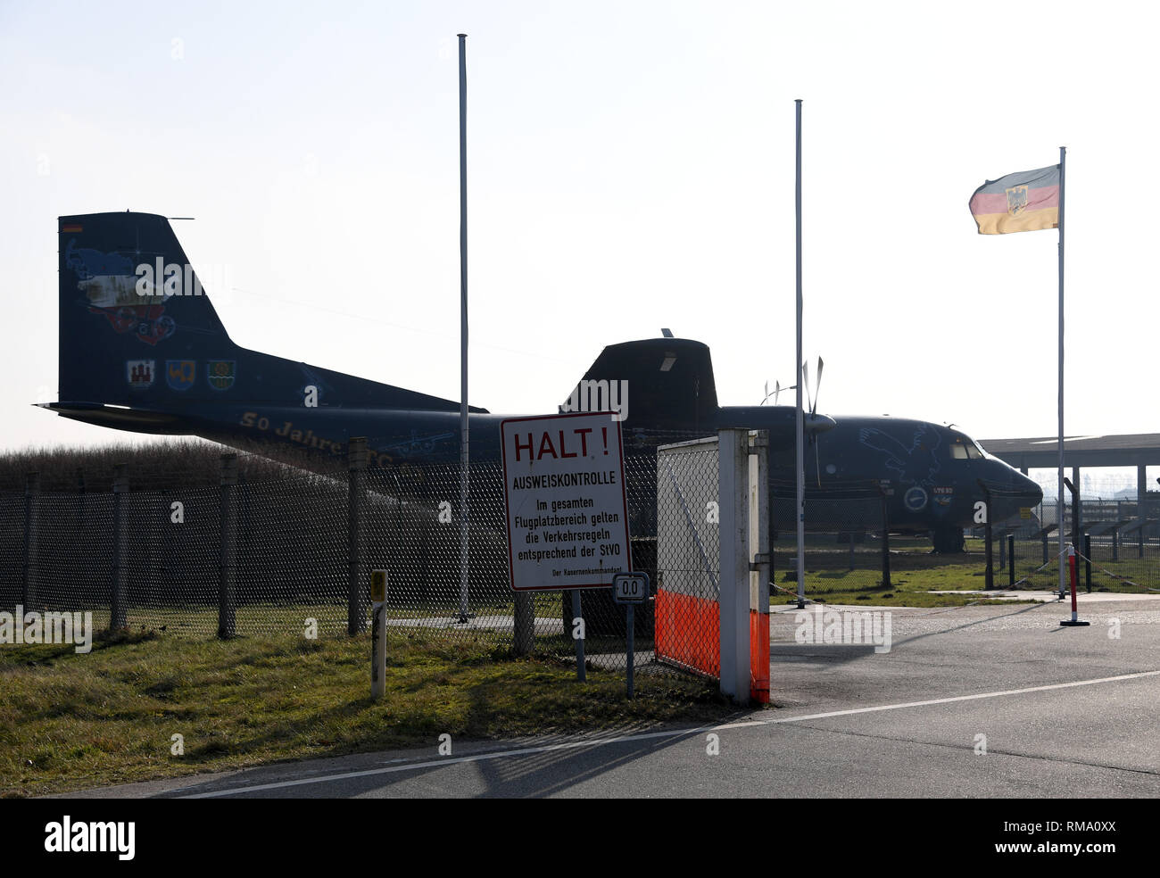 Fliegerhorst Hohn Fotos Und Bildmaterial In Hoher Aufl sung Alamy fliegerhorst-hohn-fotos-und-bildmaterial-in-hoher-aufl-sung-alamy