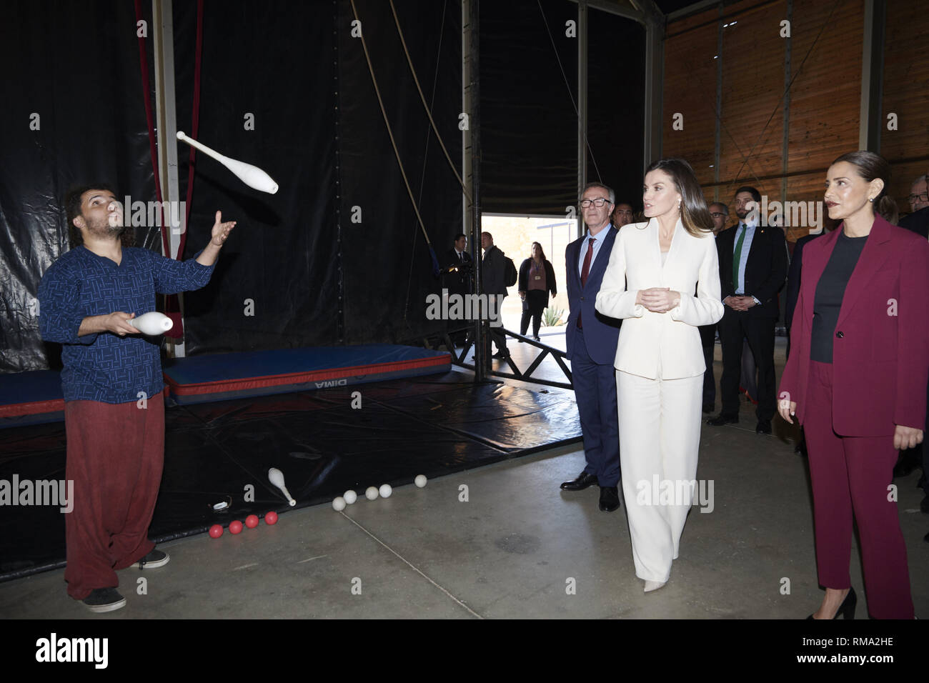 Rabat, Marokko. 14 Feb, 2019. Queen Letizia von Spanien, Prinzessin Lalla Meryem Marokko nimmt an einem Treffen mit Kindern und Jugendlichen in Empfang und Wiedereingliederung bei der Zweiten Chance Schule am Februar 14, 2019 in Sale-Rabat, Marokko. Die spanischen Royals sind auf einem zweitägigen Besuch in Marokko Credit: Jack Abuin/ZUMA Draht/Alamy leben Nachrichten Stockfoto