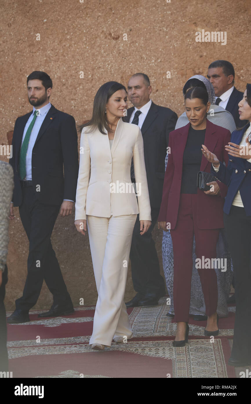 Rabat, Marokko. 14 Feb, 2019. Queen Letizia von Spanien, Prinzessin Lalla Meryem Marokko nimmt an einem Treffen mit Kindern und Jugendlichen in Empfang und Wiedereingliederung bei der Zweiten Chance Schule am Februar 14, 2019 in Sale-Rabat, Marokko. Die spanischen Royals sind auf einem zweitägigen Besuch in Marokko Credit: Jack Abuin/ZUMA Draht/Alamy leben Nachrichten Stockfoto