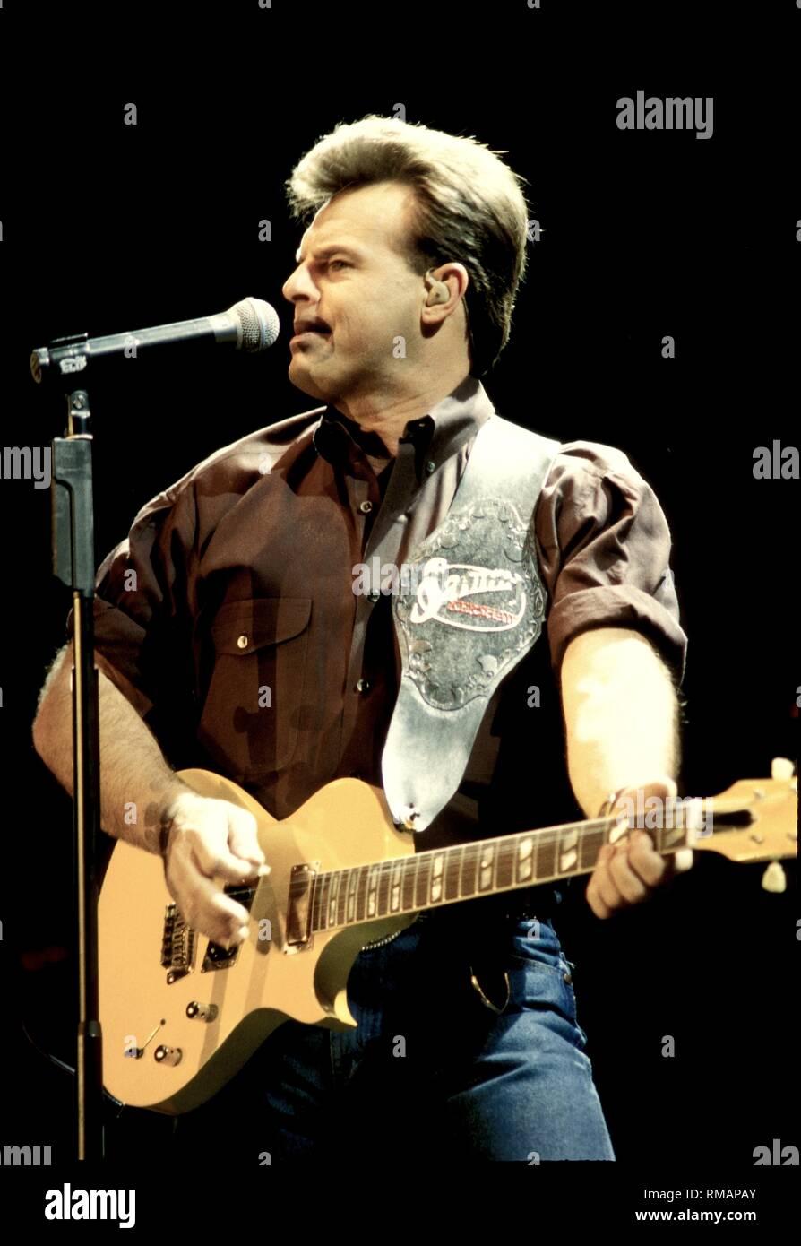 Country Musik Künstler Sammy Kershaw gezeigt auf der Bühne während einer "live"-Konzert aussehen. Stockfoto